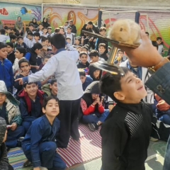 شعبده بازی روز دانش آموزدبستان شیخ محمد خیابانی-1404